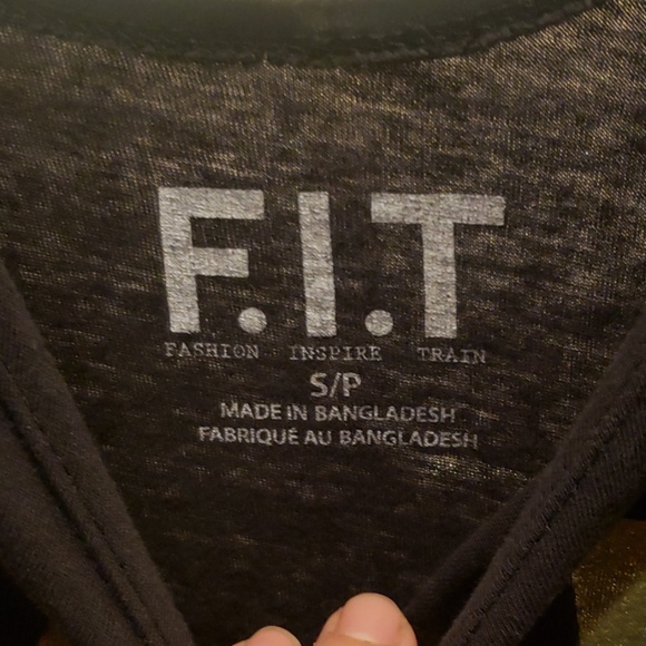 Gym ready black tank top - Picture 2 of 2